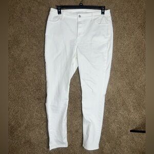 White Old Navy Straight Leg Jeans NWOT